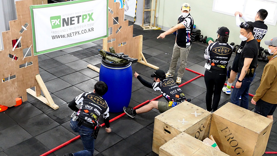 ipsc_teambok_2.jpg